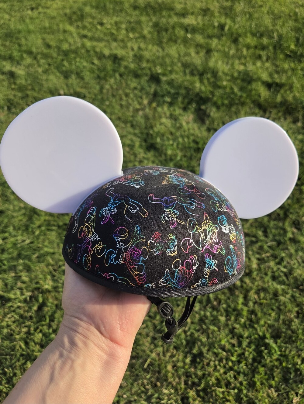 Disney Light Up Glow With The Show Character Hat